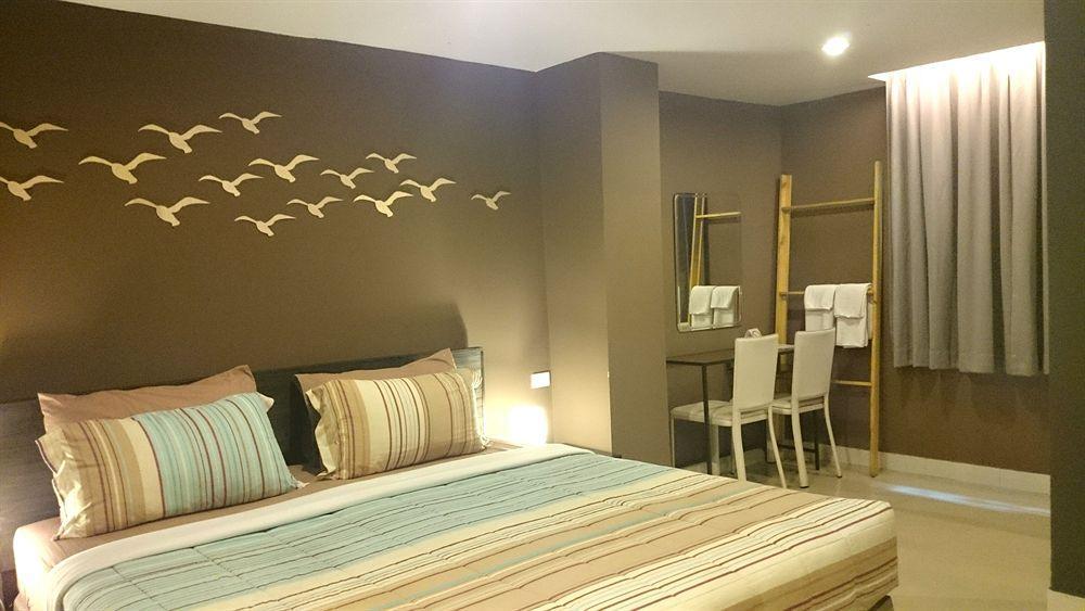 Limburi Hometel Phuket Exterior foto
