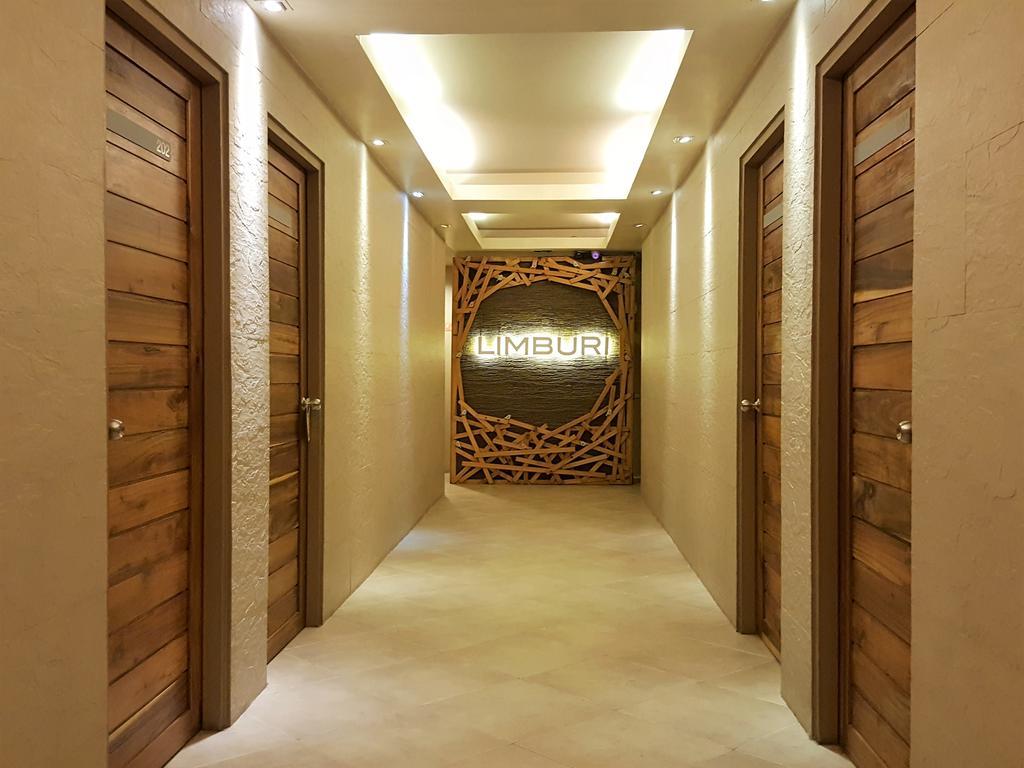 Limburi Hometel Phuket Exterior foto