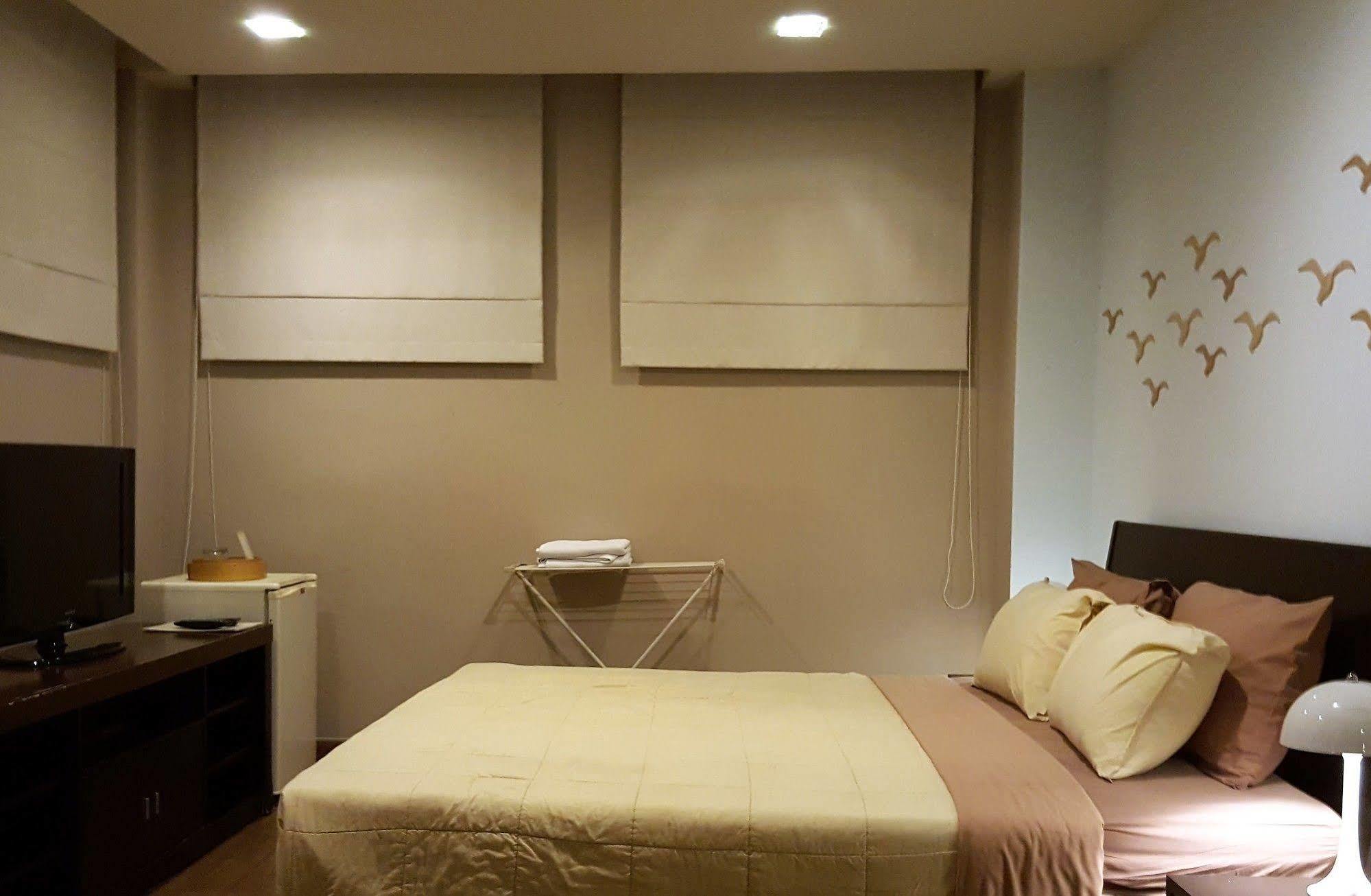Limburi Hometel Phuket Exterior foto