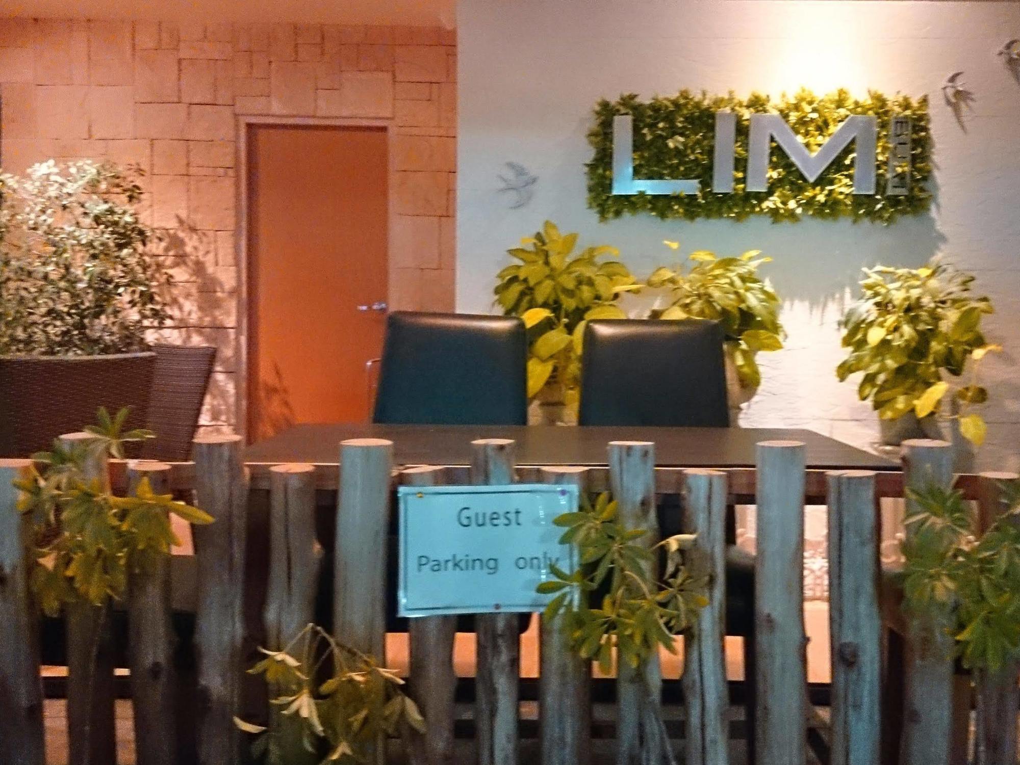 Limburi Hometel Phuket Exterior foto